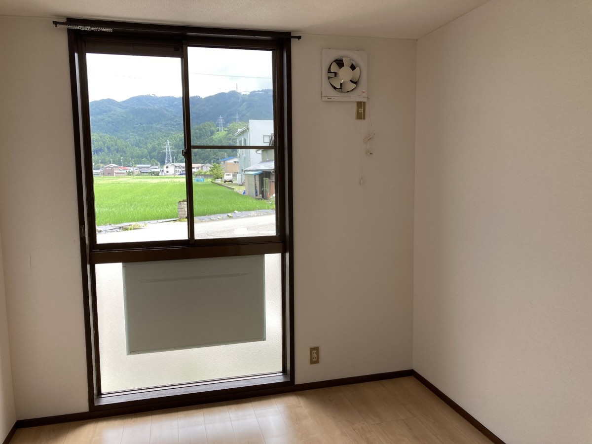 【空き：2部屋】（１ＤＫ）コーポ永和楽間A棟